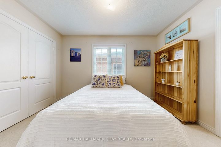 Photo 25 at 76 Cobblestone Court, Wellington, Brampton