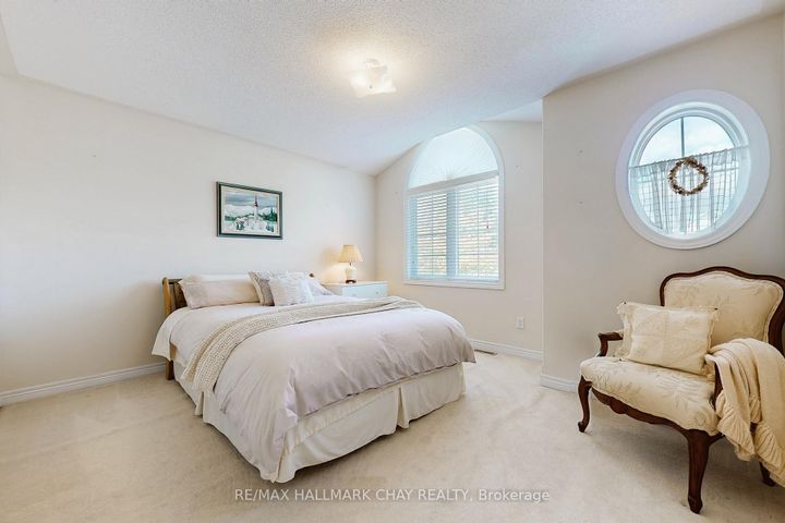 Photo 27 at 76 Cobblestone Court, Wellington, Brampton