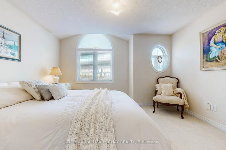 Photo 28 at 76 Cobblestone Court, Wellington, Brampton