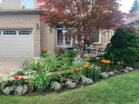 Photo 2 at 27 Addison Street, North Richvale, Richmond Hill