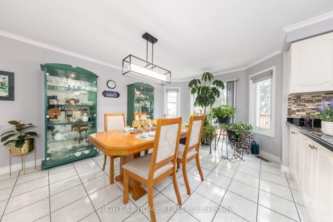 Photo 11 at 27 Addison Street, North Richvale, Richmond Hill