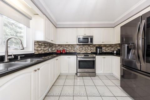 Photo 13 at 27 Addison Street, North Richvale, Richmond Hill