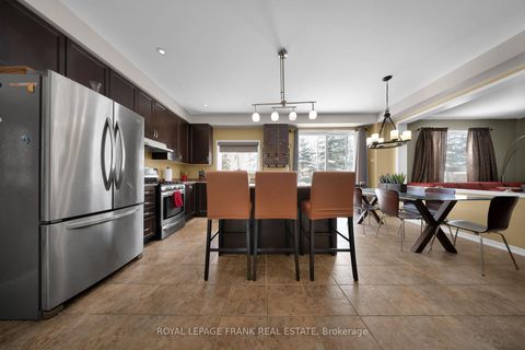 Photo 11 at 2300 Bridle Road, Windfields, Oshawa