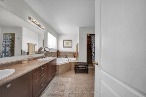 Photo 26 at 2300 Bridle Road, Windfields, Oshawa