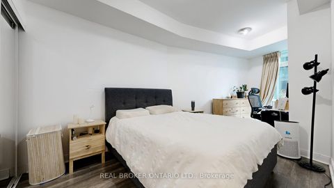 Photo 9 at 313 - 38 The Esplanade, Waterfront Communities C8, Toronto