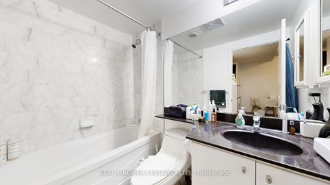 Photo 12 at 313 - 38 The Esplanade, Waterfront Communities C8, Toronto