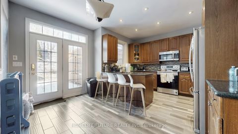 Photo 11 at 968 Coyston Drive, Eastdale, Oshawa