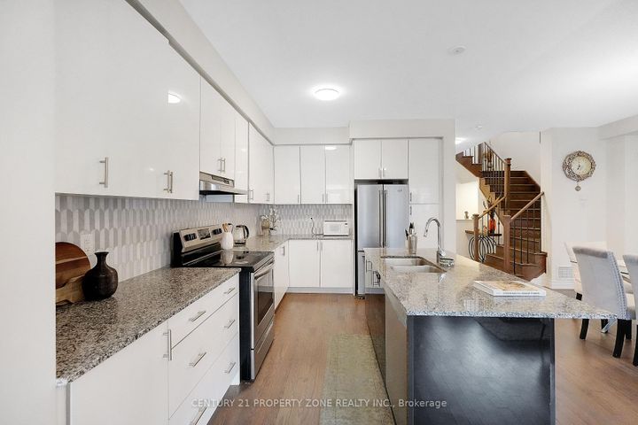 Photo 9 at 477 Izumi Gate, FO Ford, Milton