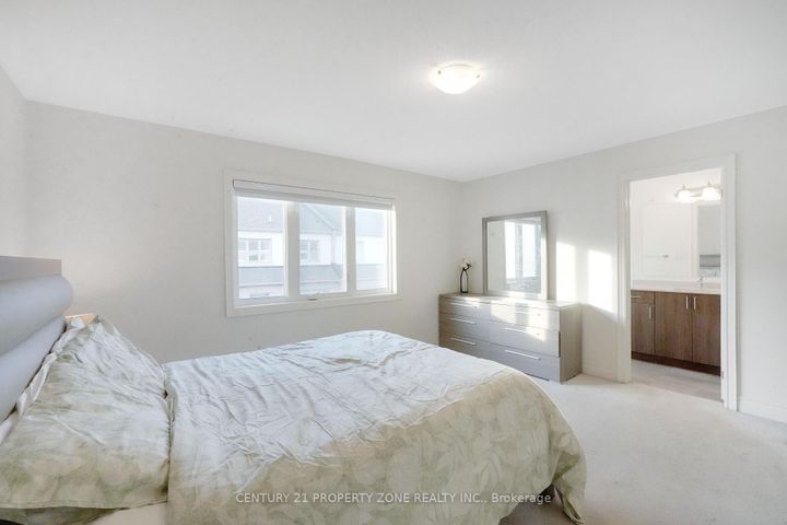 Photo 15 at 477 Izumi Gate, FO Ford, Milton
