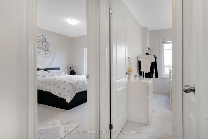 Photo 23 at 477 Izumi Gate, FO Ford, Milton