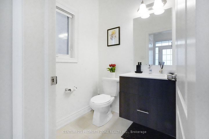 Photo 24 at 477 Izumi Gate, FO Ford, Milton