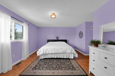 Photo 20 at 15 Michelle Drive, East Woodbridge, Vaughan