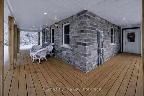 Photo 5 at 7881 Poplar Side Road, Rural Clearview, Clearview