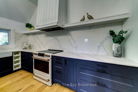 Photo 11 at 7881 Poplar Side Road, Rural Clearview, Clearview