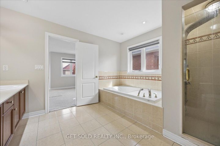 Photo 22 at 25 Mountain Gorge Road, Wellington, Brampton