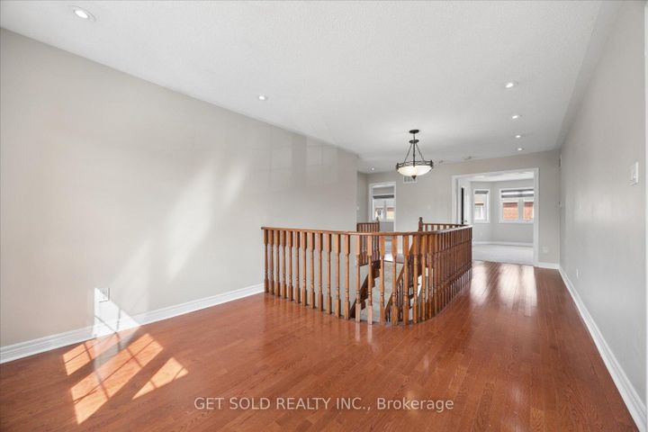 Photo 32 at 25 Mountain Gorge Road, Wellington, Brampton