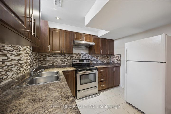 Photo 39 at 25 Mountain Gorge Road, Wellington, Brampton