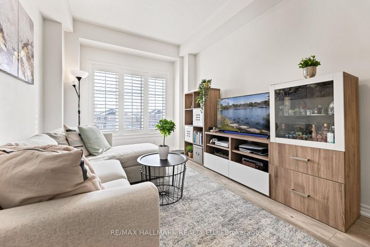 Photo 9 at 283 Skinner Road, Waterdown, Hamilton