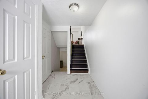 Photo 5 at 24 - 1673 Albion Road, Clairville, Toronto