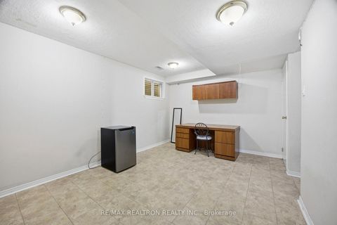 Photo 32 at 24 - 1673 Albion Road, Clairville, Toronto