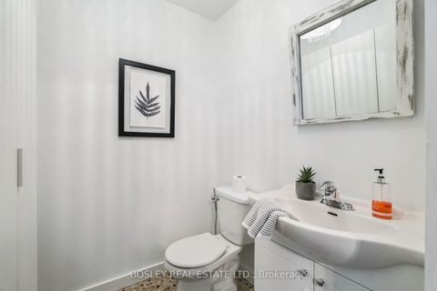 Photo 10 at 231 Chisholm Avenue, Lumsden, Toronto