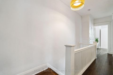 Photo 11 at 231 Chisholm Avenue, Lumsden, Toronto