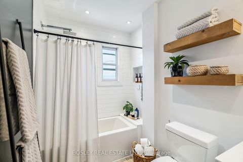 Photo 18 at 231 Chisholm Avenue, Lumsden, Toronto