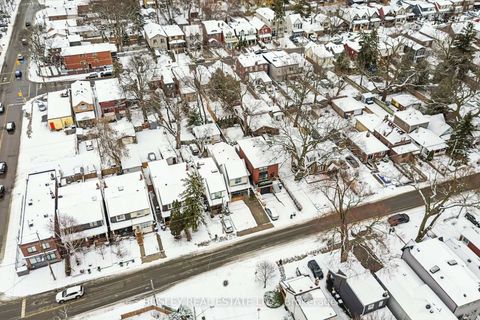 Photo 28 at 231 Chisholm Avenue, Lumsden, Toronto