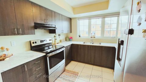 Photo 7 at 2372 Chevron Prince Path, Windfields, Oshawa