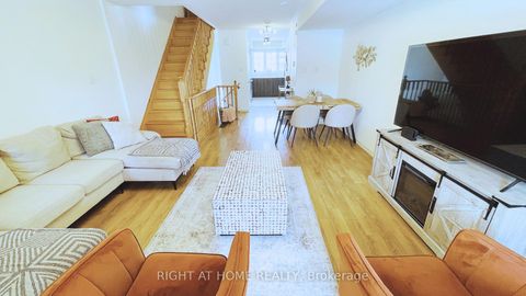 Photo 13 at 2372 Chevron Prince Path, Windfields, Oshawa