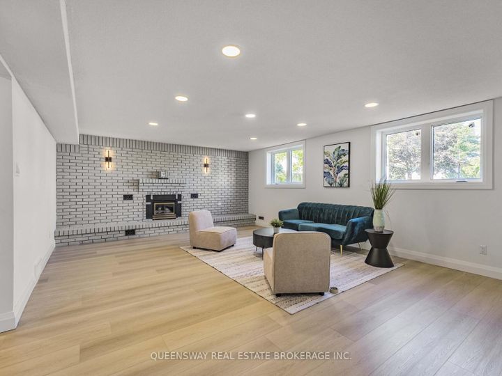 Photo 22 at 1128 Pinegrove Road, WO West, Oakville