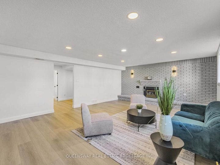 Photo 23 at 1128 Pinegrove Road, WO West, Oakville