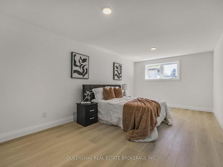 Photo 29 at 1128 Pinegrove Road, WO West, Oakville