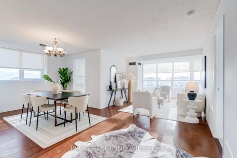 Photo 7 at 1109 - 7601 Bathurst Street, Yorkhill, Vaughan