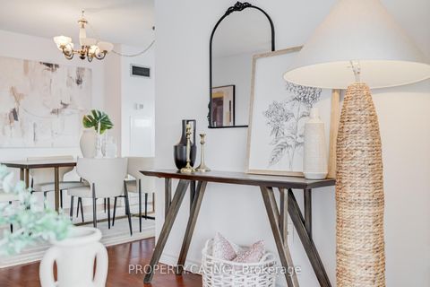 Photo 10 at 1109 - 7601 Bathurst Street, Yorkhill, Vaughan