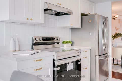 Photo 18 at 1109 - 7601 Bathurst Street, Yorkhill, Vaughan