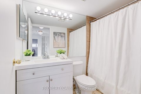 Photo 32 at 1109 - 7601 Bathurst Street, Yorkhill, Vaughan