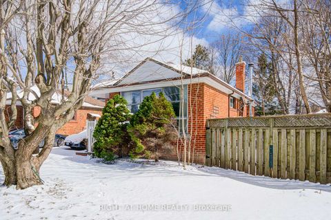 Photo 1 at 25 Strode Drive, Eglinton East, Toronto