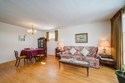 Photo 9 at 25 Strode Drive, Eglinton East, Toronto