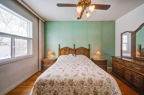 Photo 21 at 25 Strode Drive, Eglinton East, Toronto