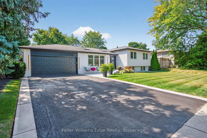 Photo 3 at 400 Sunset Drive, WO West, Oakville