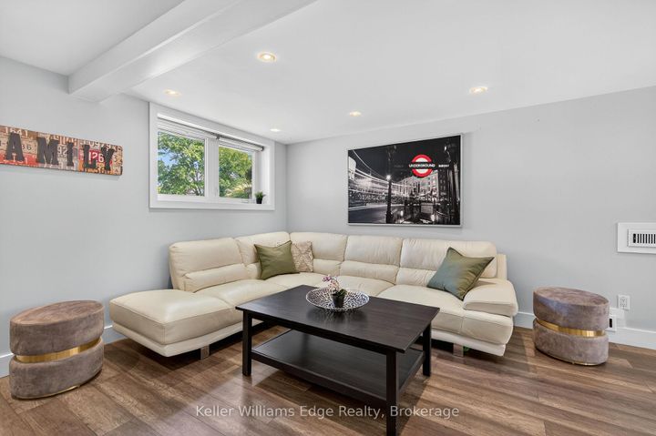 Photo 26 at 400 Sunset Drive, WO West, Oakville