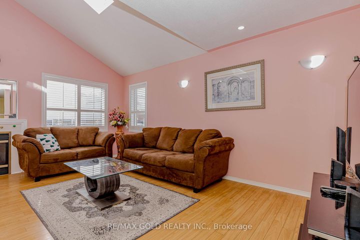 Photo 4 at 153 Cordgrass Crescent, Wellington, Brampton