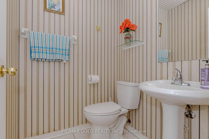 Photo 10 at 153 Cordgrass Crescent, Wellington, Brampton