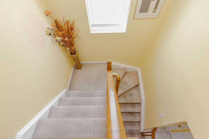 Photo 11 at 153 Cordgrass Crescent, Wellington, Brampton