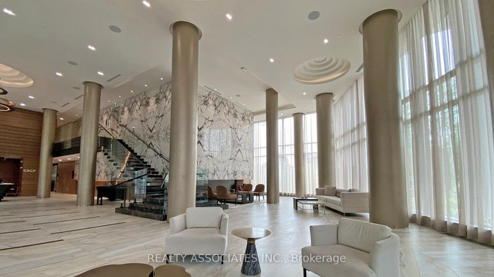 Photo 8 at 545 - 25 Adra Grado Way, Bayview Village, Toronto