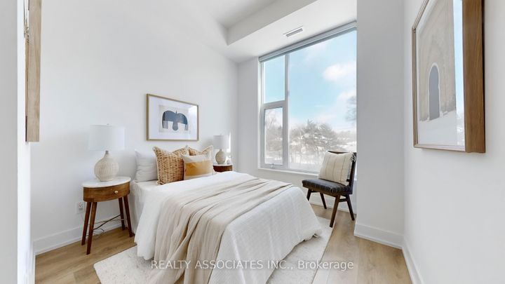 Photo 19 at 545 - 25 Adra Grado Way, Bayview Village, Toronto