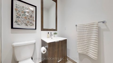 Photo 24 at 545 - 25 Adra Grado Way, Bayview Village, Toronto