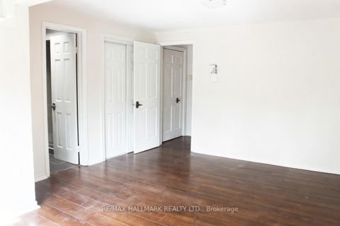 Photo 3 at 222 Broadway Avenue, Mount Pleasant East, Toronto