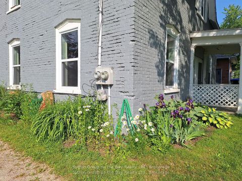 Photo 2 at 215 Cedar St. Street, Stayner, Clearview